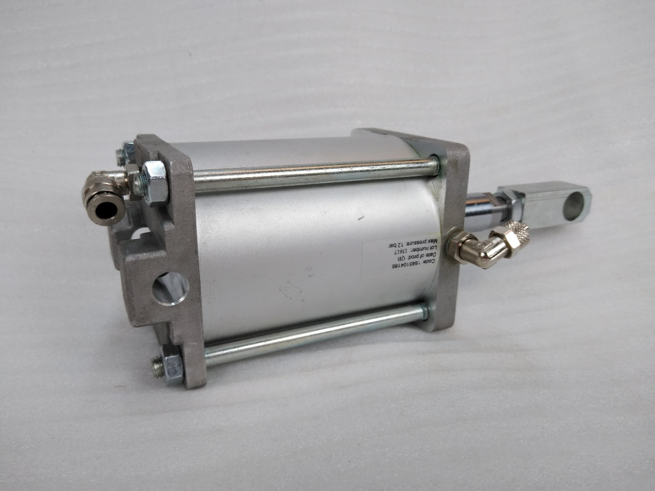 Tilt Cylinder