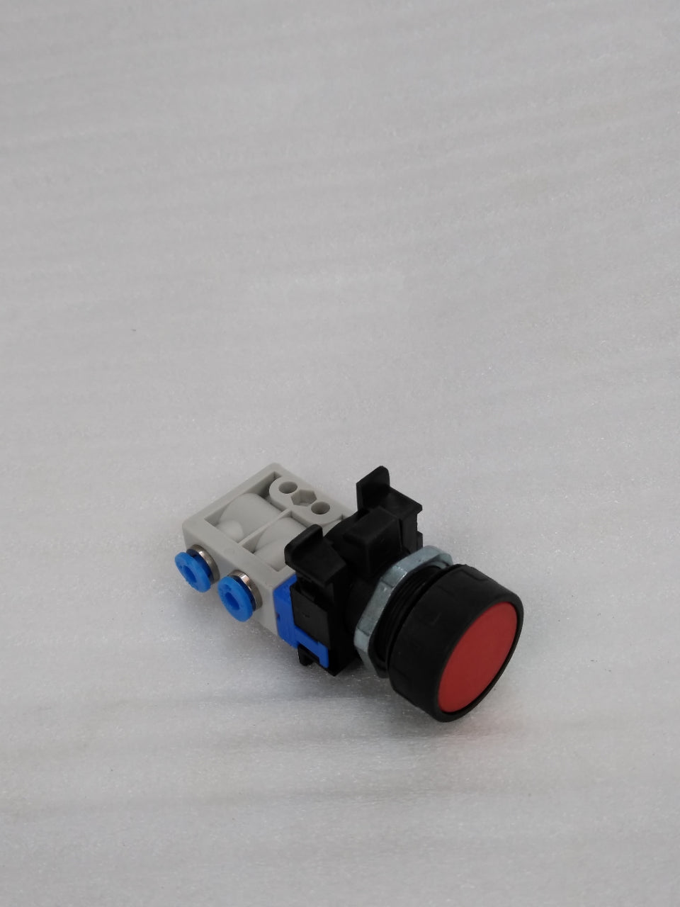 Push Button Locking Valve