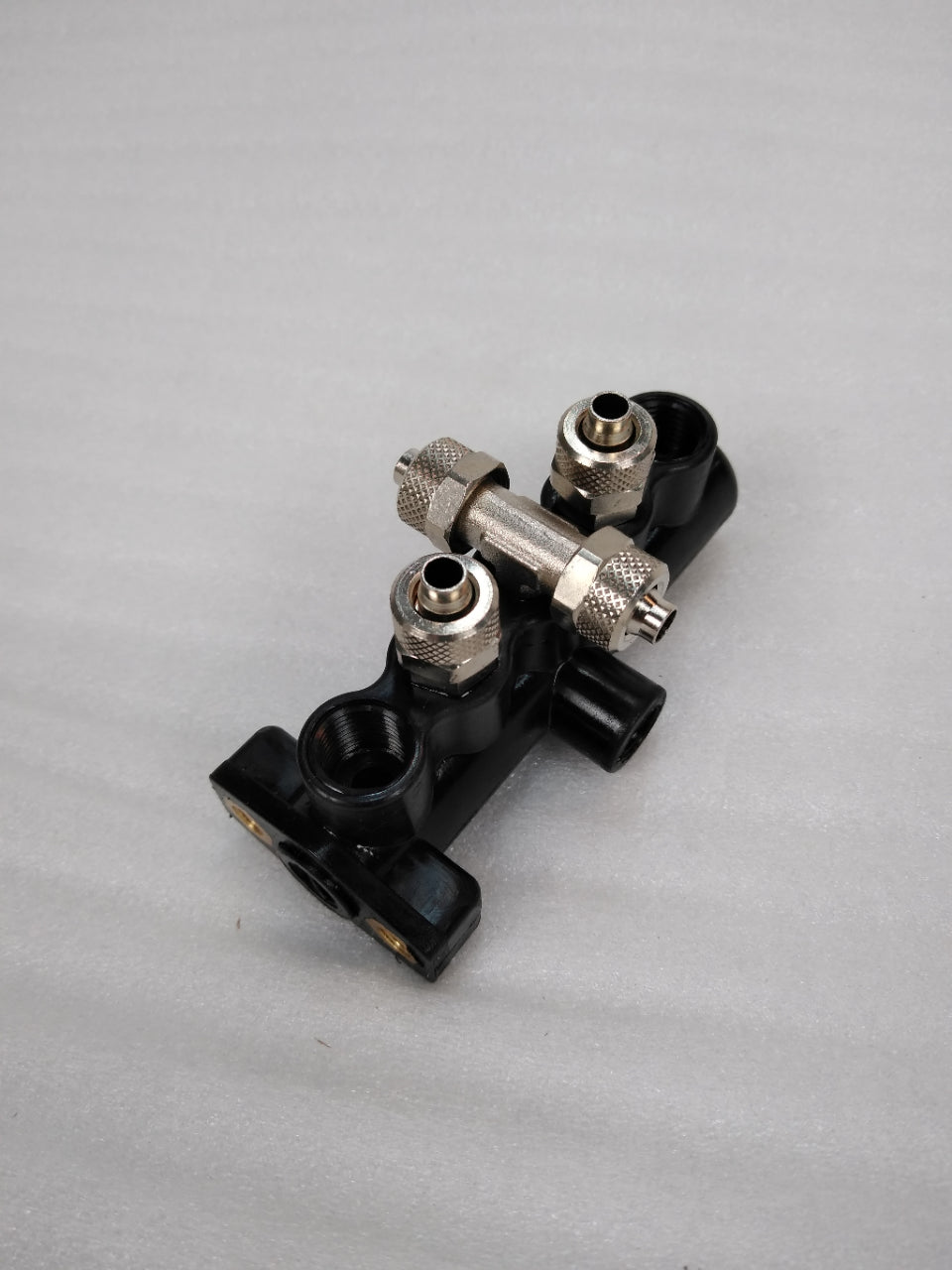 Valve, Bead Breaker